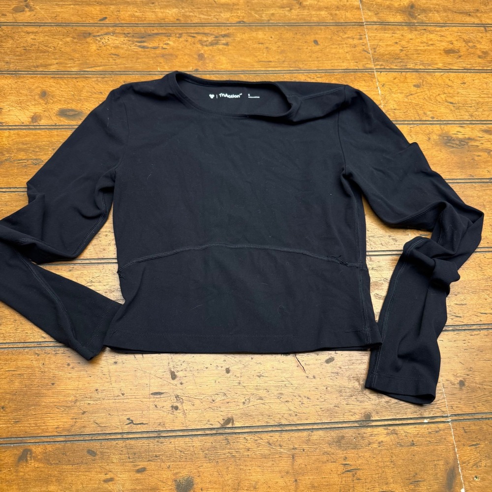 TnA action Aritzia Black Long Sleeve Cropped‎ Athletic Top Women's Size S